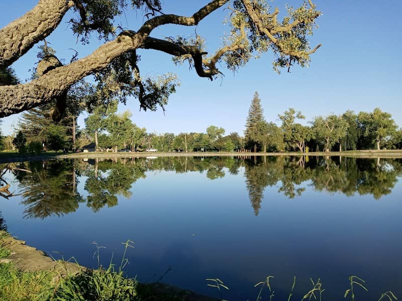 Button Estates Park - Image 2