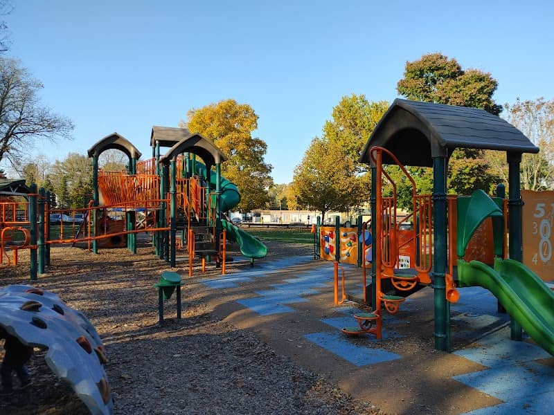 Friendship Park - Image 3