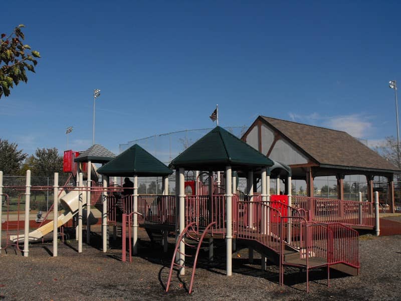 Glik Park - Image 2
