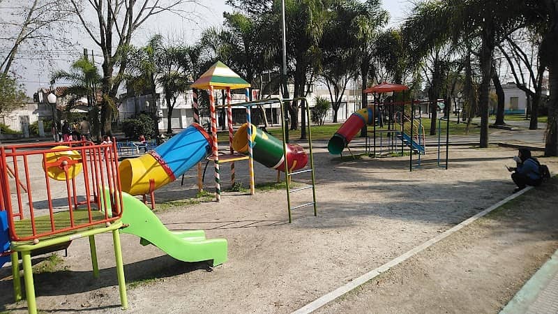 PLAZA Pte. H. YRIGOYEN - Image 2
