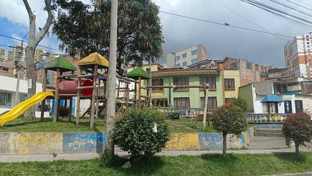 Amor Park - Image 1