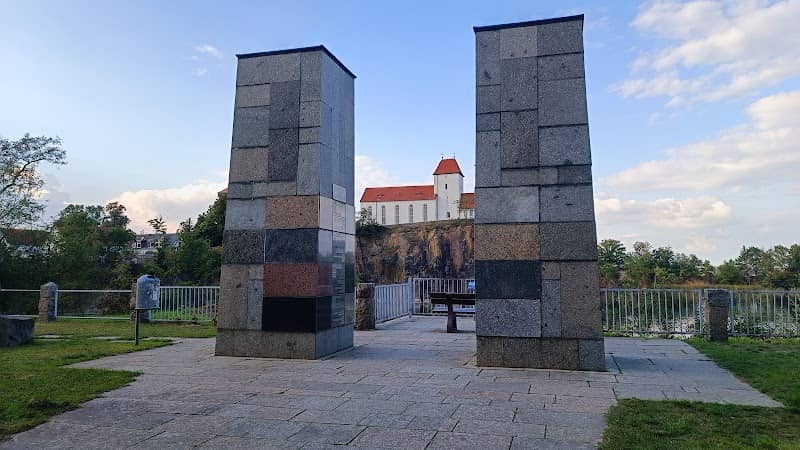 Ausstellung Dorf der Steine - Image 1