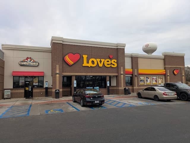 Dog Park at Love's Travel Stops - Image 1
