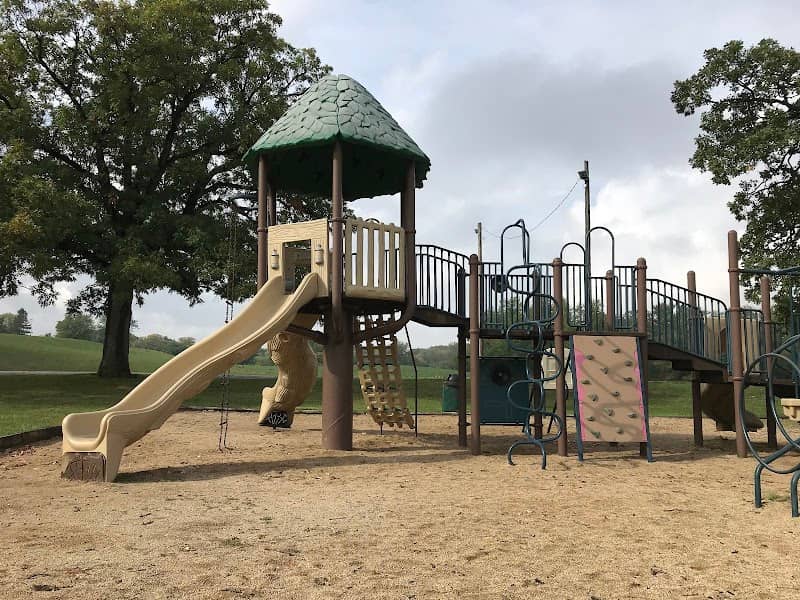 Emricson Park - Image 1