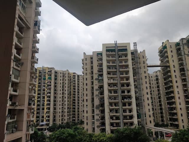 Elevated Park - Image 1