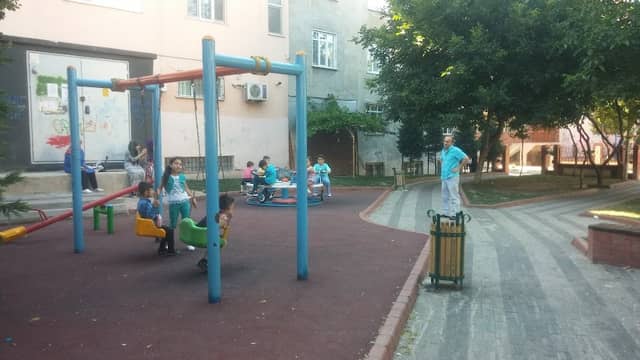 10. Sokak Nehir Parkı - Image 1