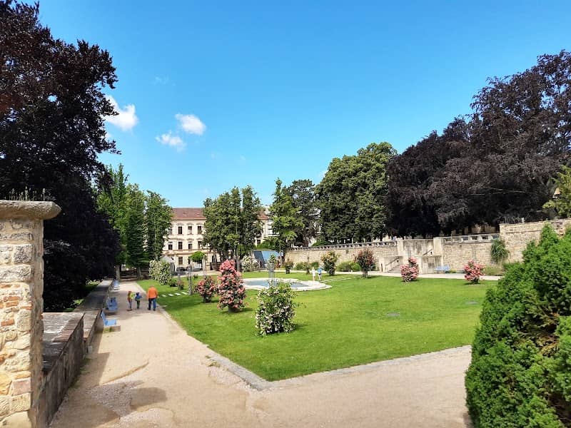 Palace Park - Image 1