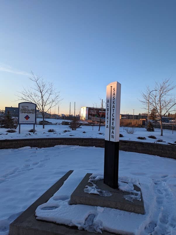 Railway Border Marker Park - Image 1