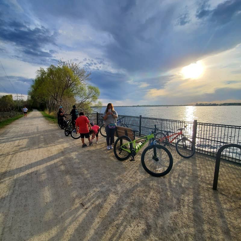 Excelsior Bay - Image 2