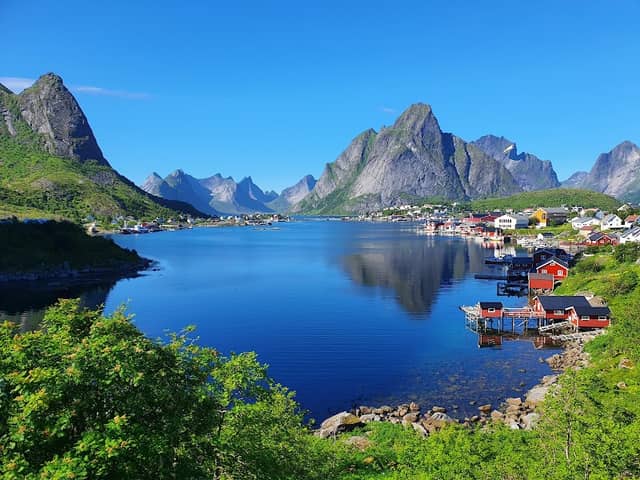 Reine Photo - Image 3