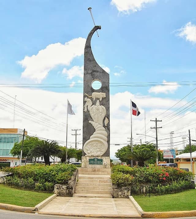 Monumento al Agricultor Dominicano - Image 1