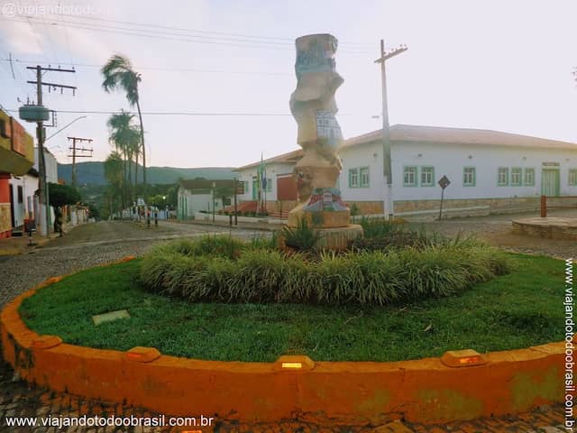 Monumento em homenagem a Cavalhada - Image 1