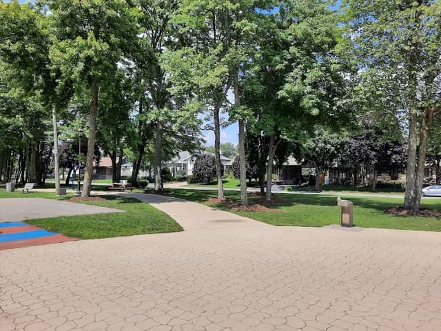Parc Larochelle - Image 1