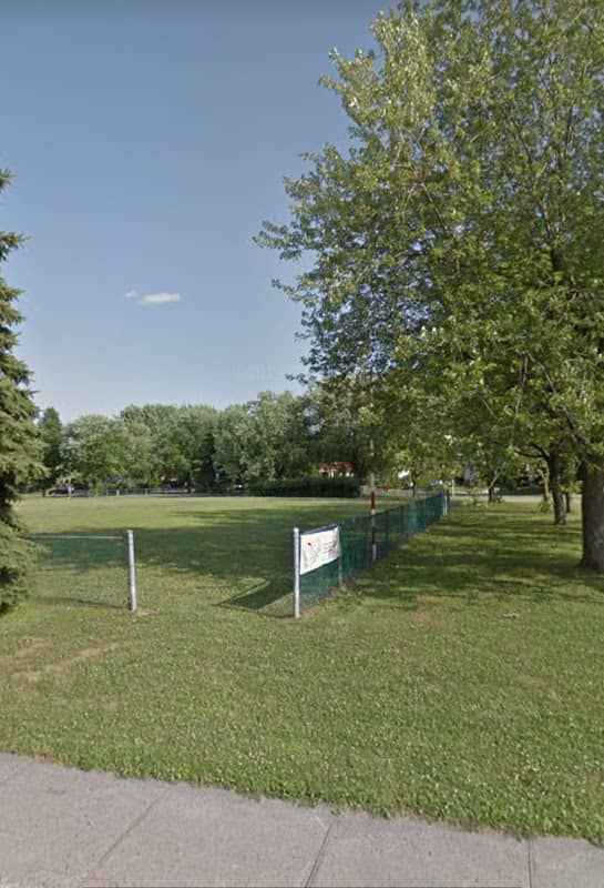Perron Park - Image 1