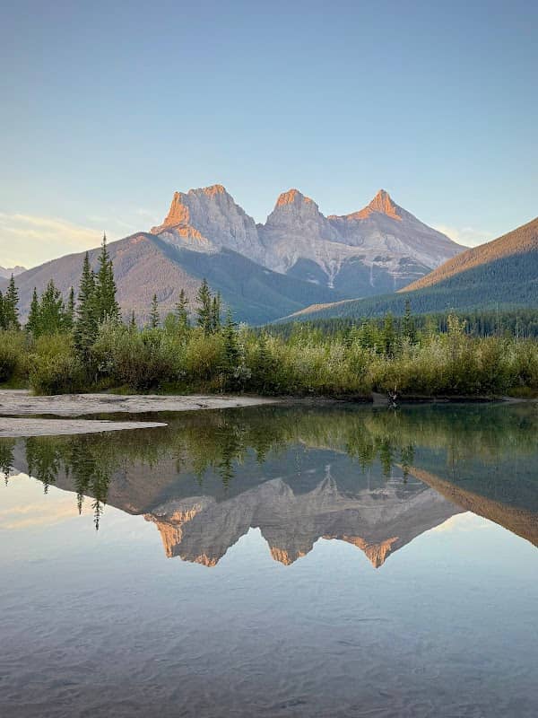 Three Sisters Viewpoint - Image 1