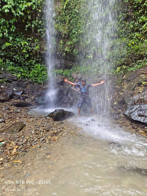 Komlok Waterfall - Image 1