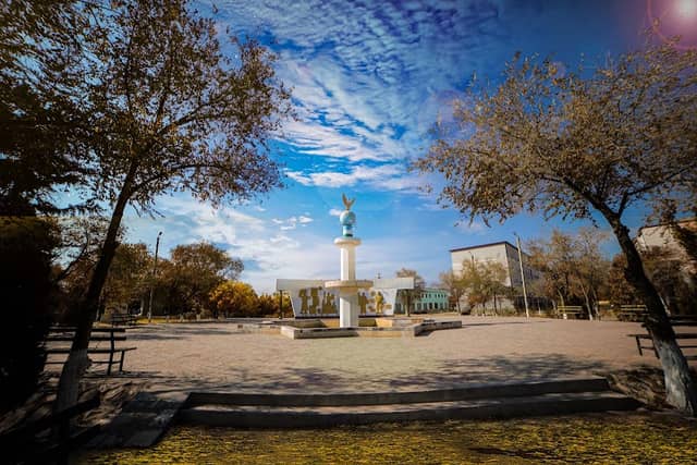 Monument - Image 1