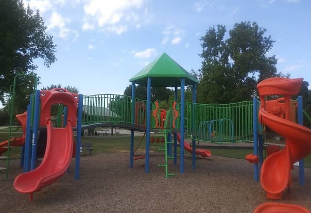 Eliana Chacon Memorial Park - Image 1