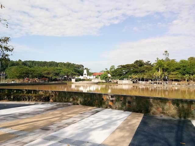 Taman Merdeka Musical Fountain - Image 1