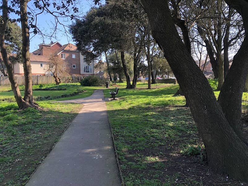 Southwick Square Gardens - Image 1