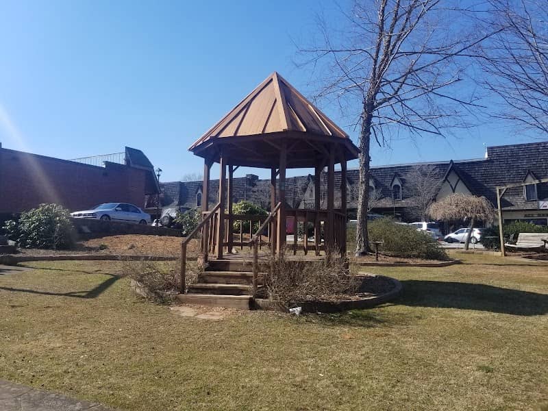 Veteran's Park - Image 1