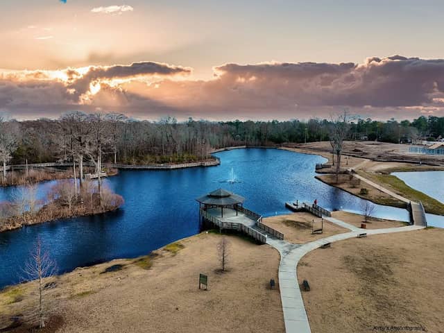 Lake City Park - Image 1