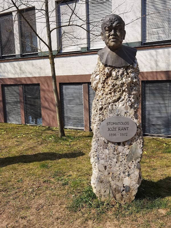 Aleja zaslužnih - Image 1