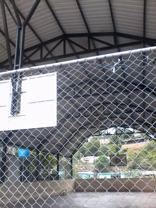 Cancha Deportiva del Barrio Simón Bolívar - Image 1