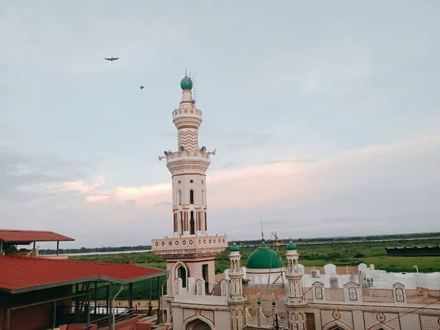 Malbari Darwaja Sunni Masjid - Image 1