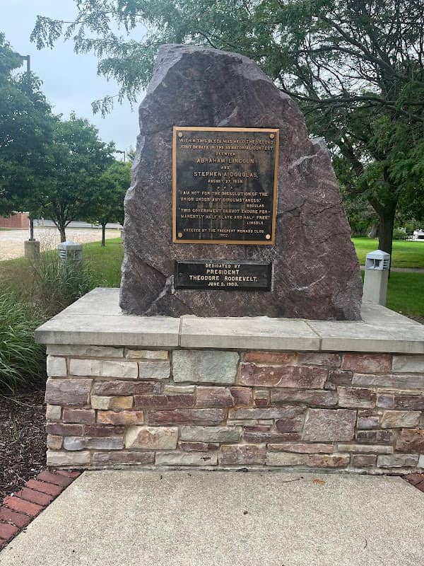Lincoln-Douglas Debate Square - Image 2