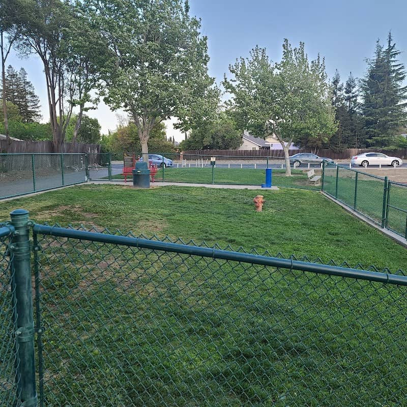 Summerfield Dog Park - Image 2