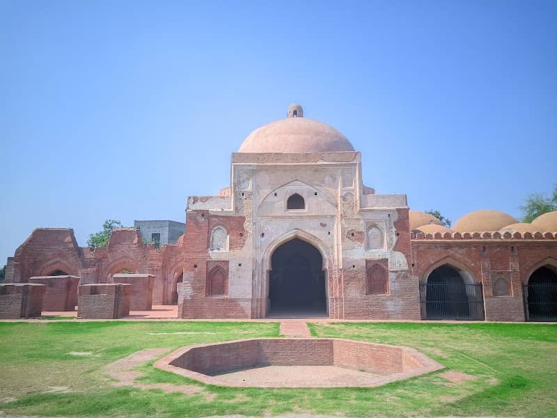Kabuli Bagh Park - Image 1