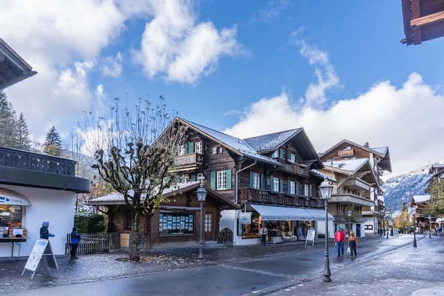 Gstaad Gravuren - Image 1