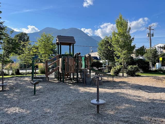 Stan Clarke Park, Playground - Image 1