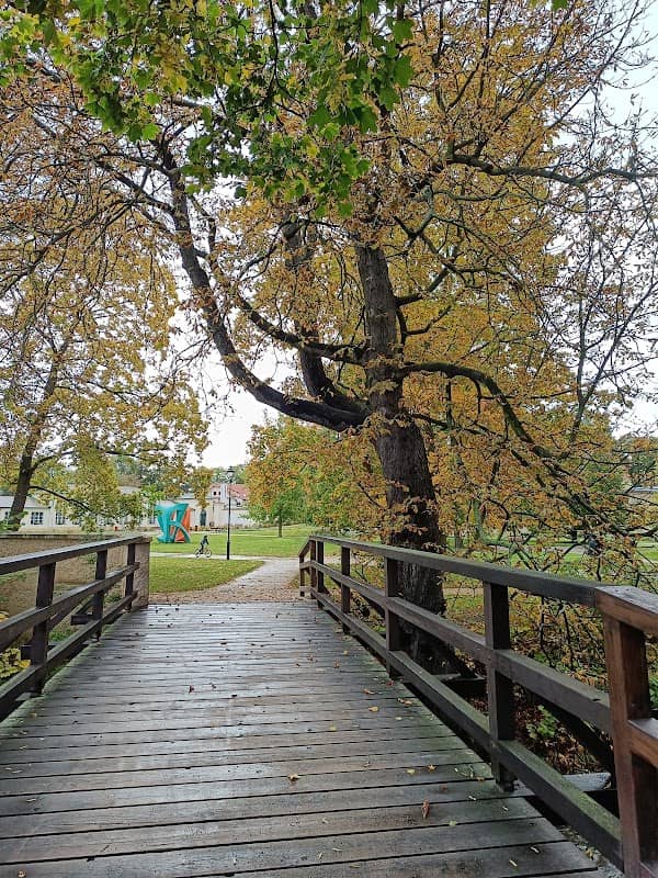 Park - Image 1
