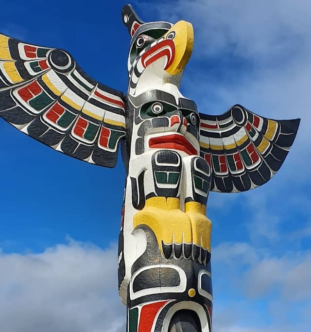 Totem tour - Image 2