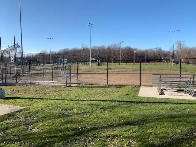Highland Heights Community Park - Image 1