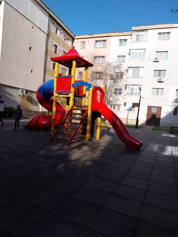 Park - Image 1