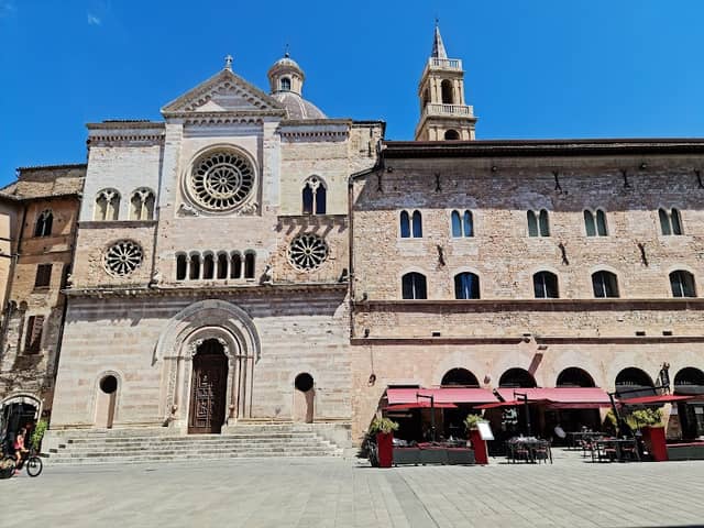 Foligno Cathedral - Image 1