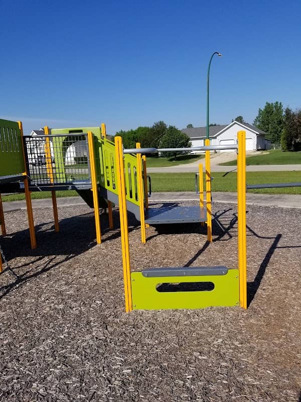 Elm Dr Park - Image 1