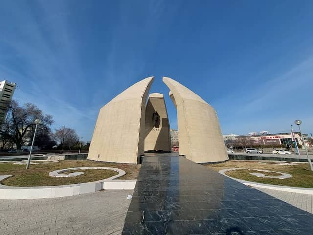 Eternal Flame World War II Memorial - Image 1