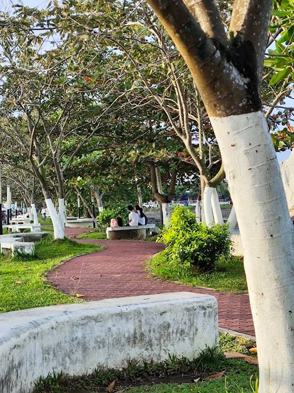 Baywalk - Image 1