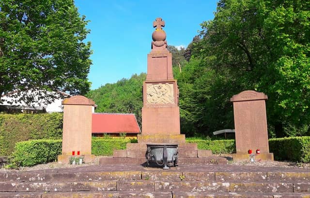Landscheid WW2 Memorial - Image 1