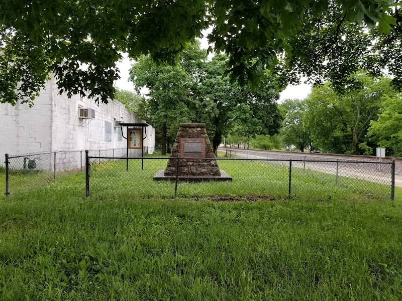 Arthur Capper Memorial - Image 1