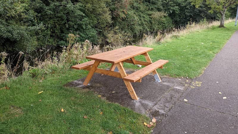 Riverside Way Park - Image 2
