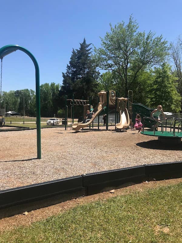 Vernon City Park - Image 1