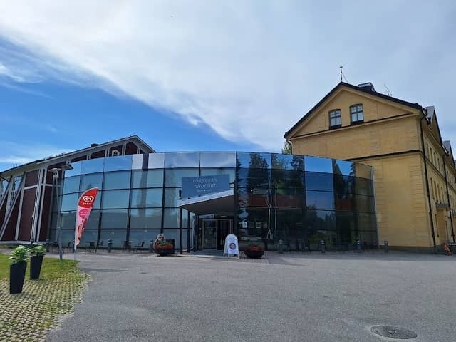 Försvarsmuseum - Image 1