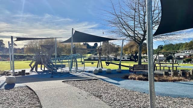 Te Papa Tākaro o Tongaparaoa - Ila Park - Image 1