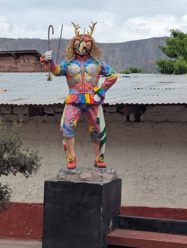 Jirón Pisagua street art - Image 1