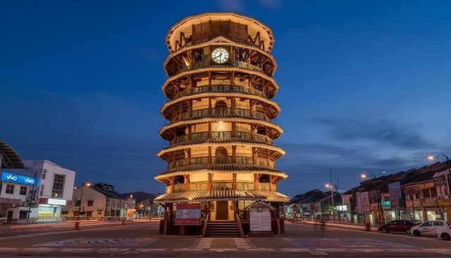 Teluk Intan Leaning Tower - Image 1